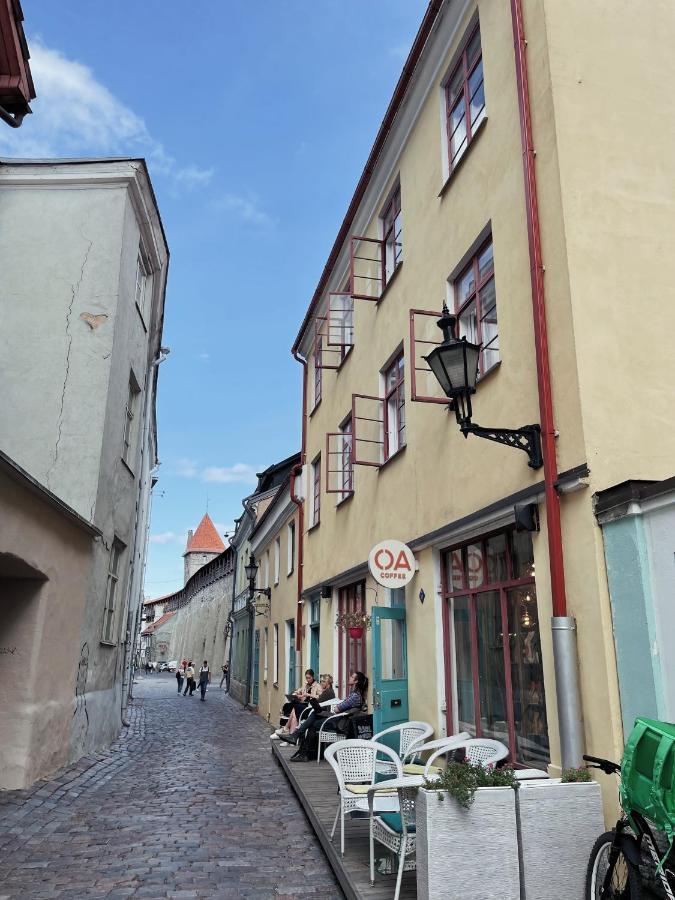 Charming Apartment In Tallinn Old Town! Екстер'єр фото